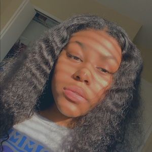 Meet your Posher, Shirley